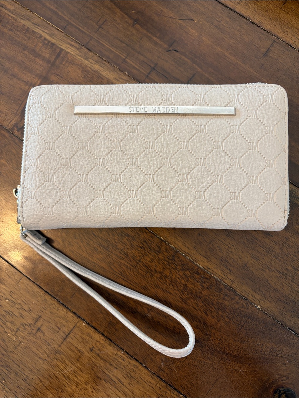 Steve Madden Cream Embossed Zip-Around Wristlet